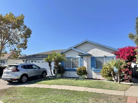 Photo of 511 Washington Circle, Santa Maria, CA 93454 (MLS # 25001817)
