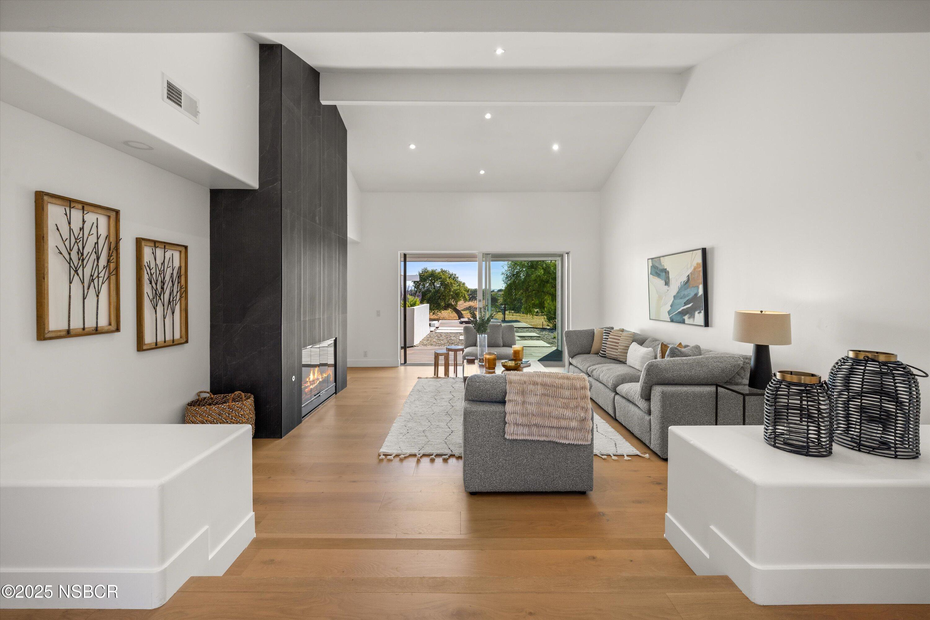 Santa Ynez, California 93460, United States, 5 Bedrooms Bedrooms, ,5 BathroomsBathrooms,Residential,Active,171312