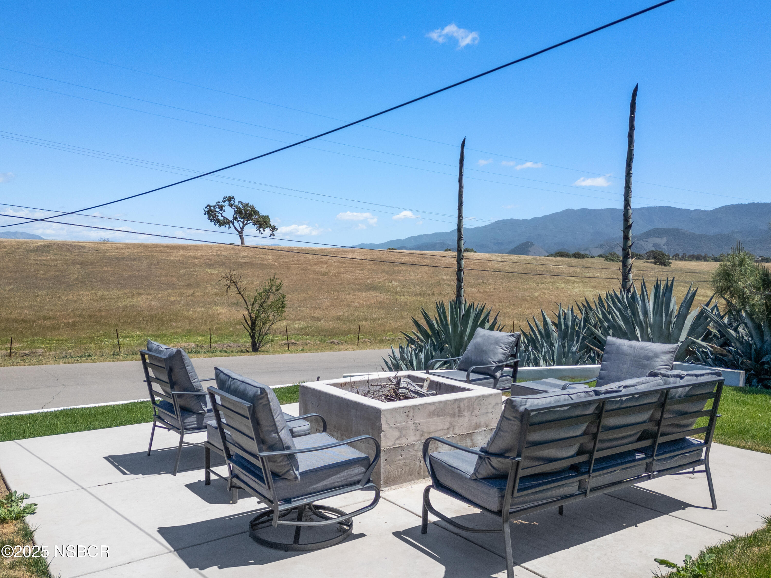 Santa Ynez, California 93460, United States, 3 Bedrooms Bedrooms, ,2 BathroomsBathrooms,Residential,Active,132894