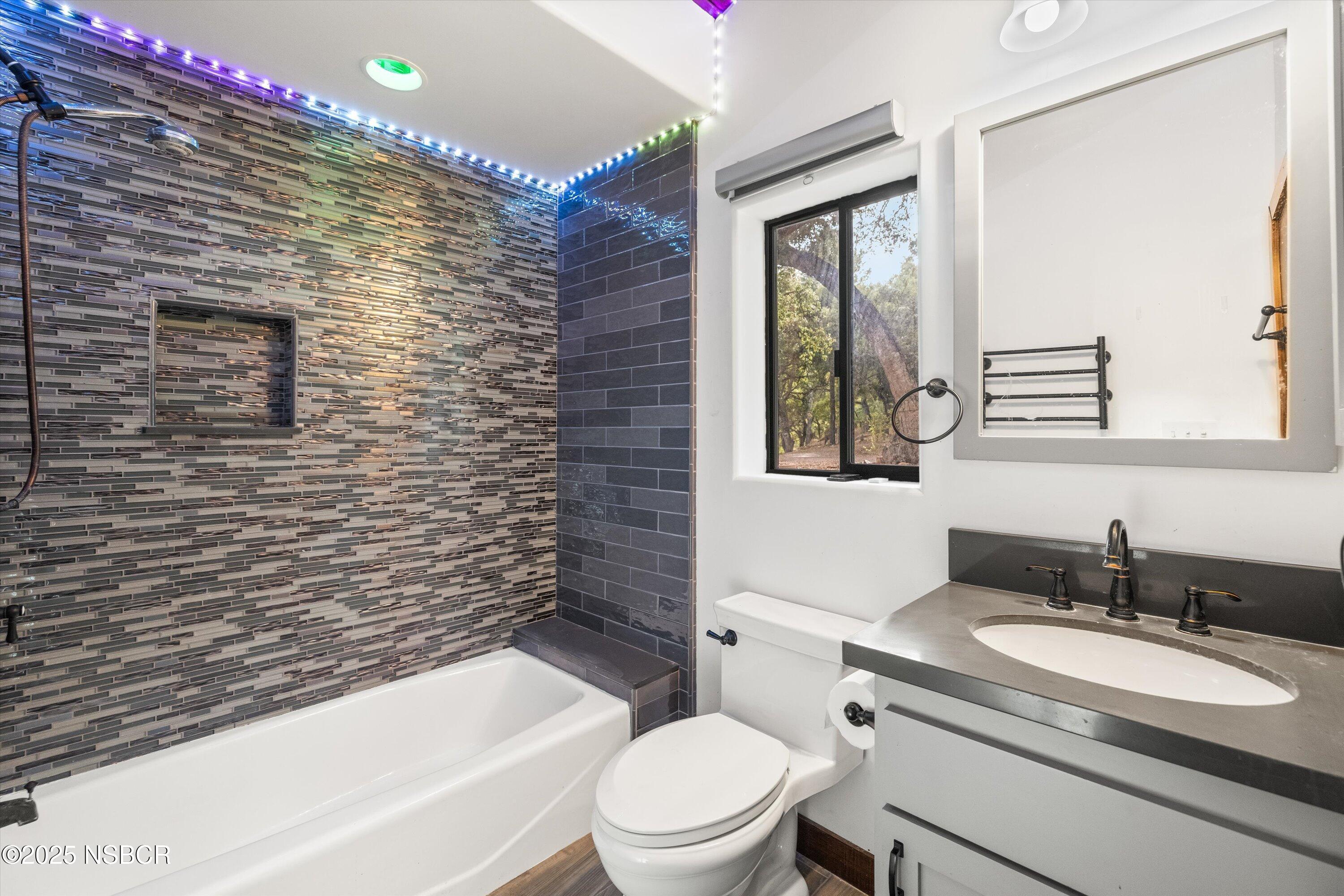 Santa Ynez, California 93460, United States, 4 Bedrooms Bedrooms, ,3 BathroomsBathrooms,Residential,Active,21814