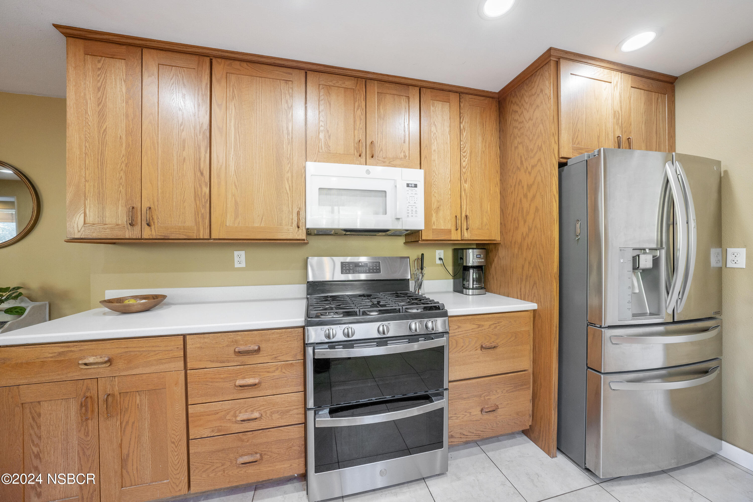 Lompoc, California 93436, United States, 3 Bedrooms Bedrooms, ,3 BathroomsBathrooms,Residential,Active,79501