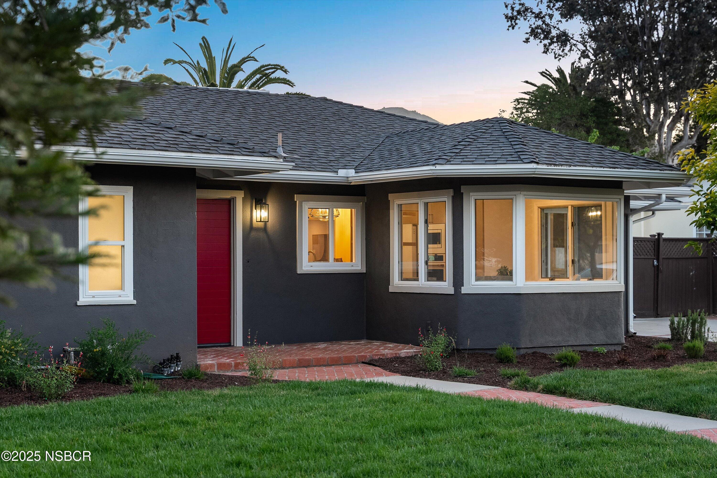 1570 Mountain View Drive
