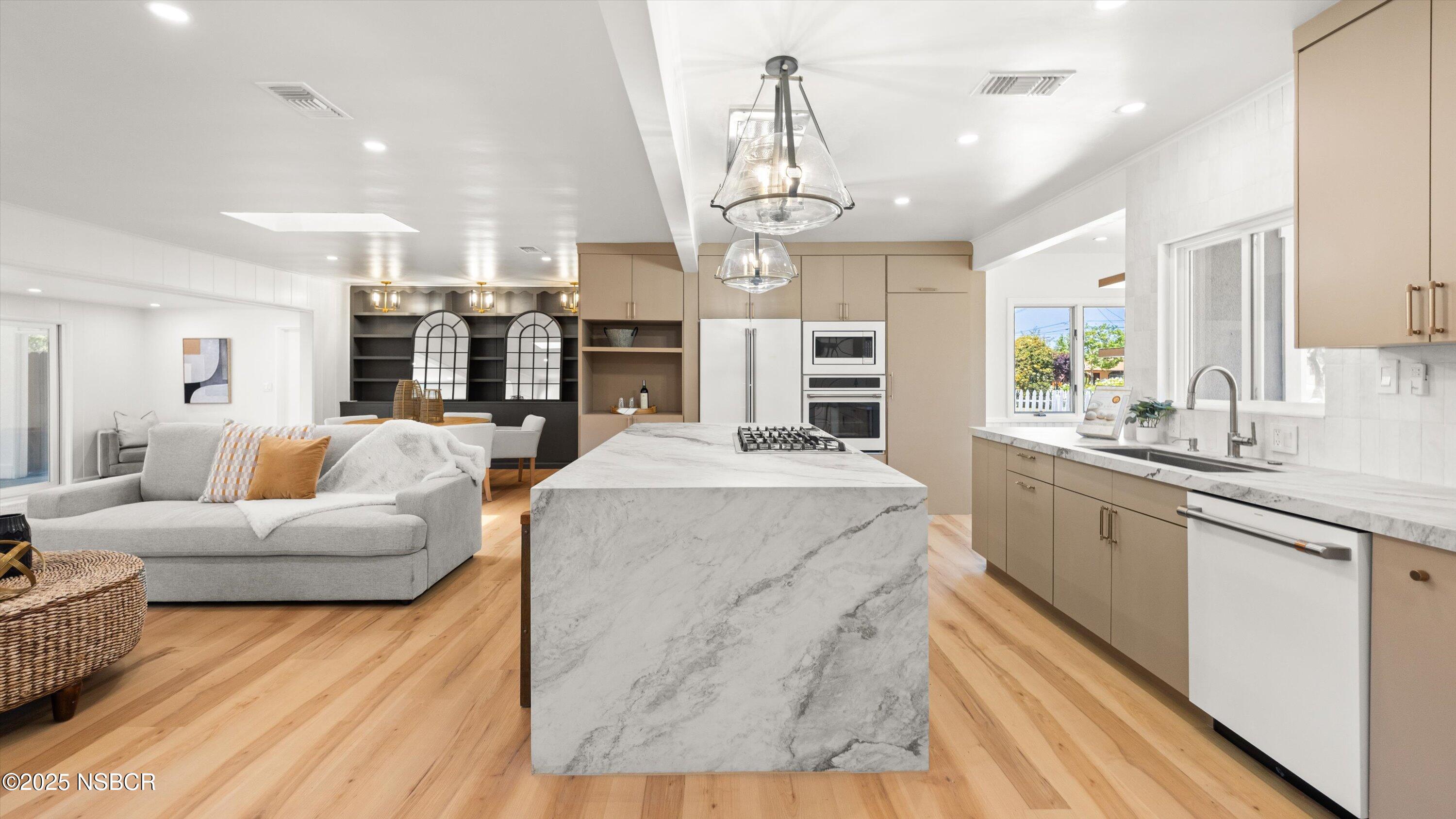 Solvang, California 93463, United States, 3 Bedrooms Bedrooms, ,3 BathroomsBathrooms,Residential,Active,171345