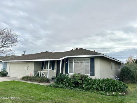 Photo of 1319 Ronald Place, Santa Maria, CA 93458 (MLS # 26000428)