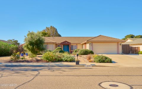Photo of 4395 Coachman Way, Santa Maria, CA 93455 (MLS # 25002391)