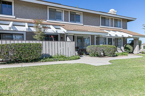 Photo of 1193 Sumner Place #C, Santa Maria, CA 93455 (MLS # 25002084) Photo of 1193 Sumner Place #C, Santa Maria, CA 93455 (MLS # 25002084)
