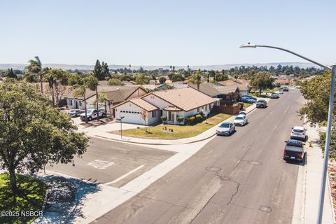 Photo of 3105 Trisha Court, Santa Maria, CA 93455 (MLS # 25001681)