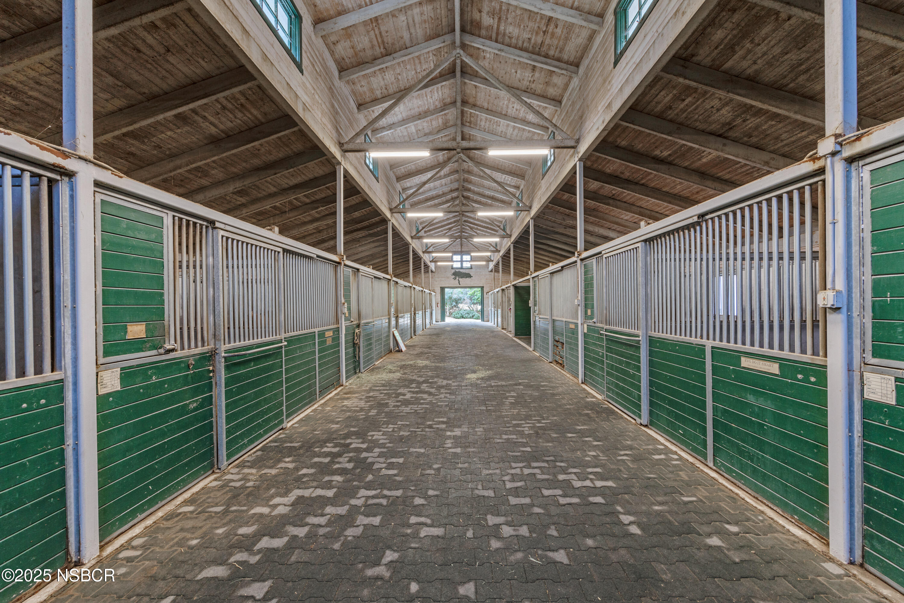 Los Olivos, California 93441, United States, 3 Bedrooms Bedrooms, ,5 BathroomsBathrooms,Residential,Active,237705