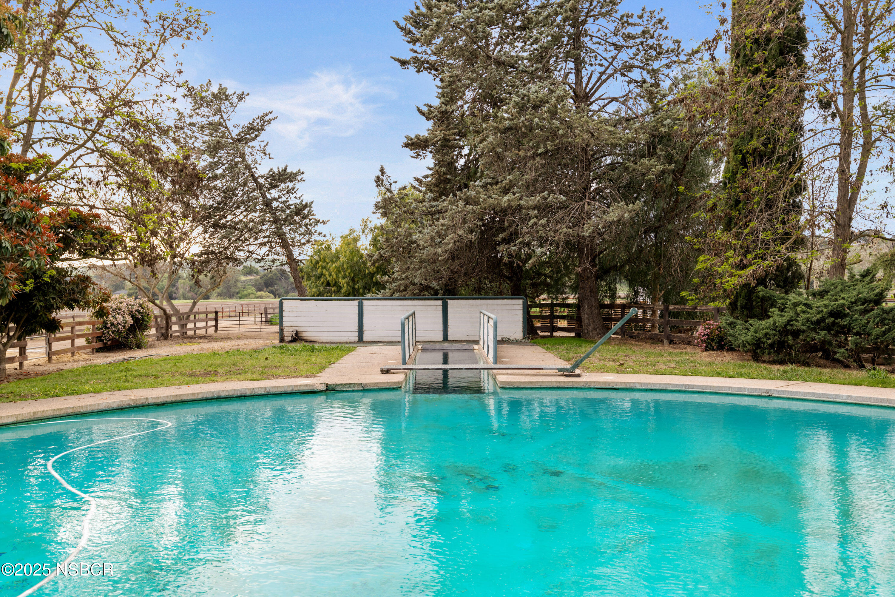 Los Olivos, California 93441, United States, 3 Bedrooms Bedrooms, ,5 BathroomsBathrooms,Residential,Active,237705