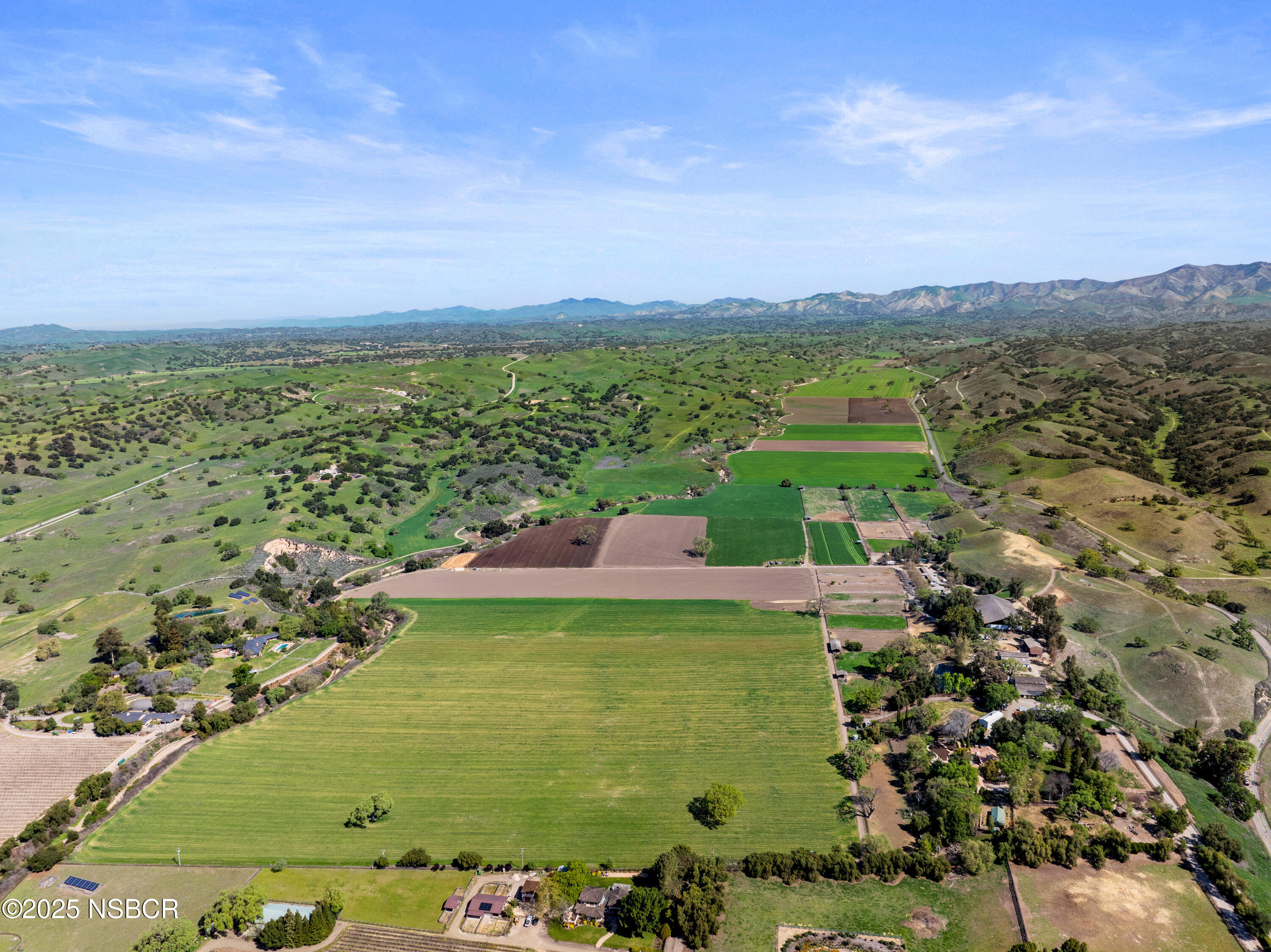 Los Olivos, California 93441, United States, 3 Bedrooms Bedrooms, ,5 BathroomsBathrooms,Residential,Active,237705