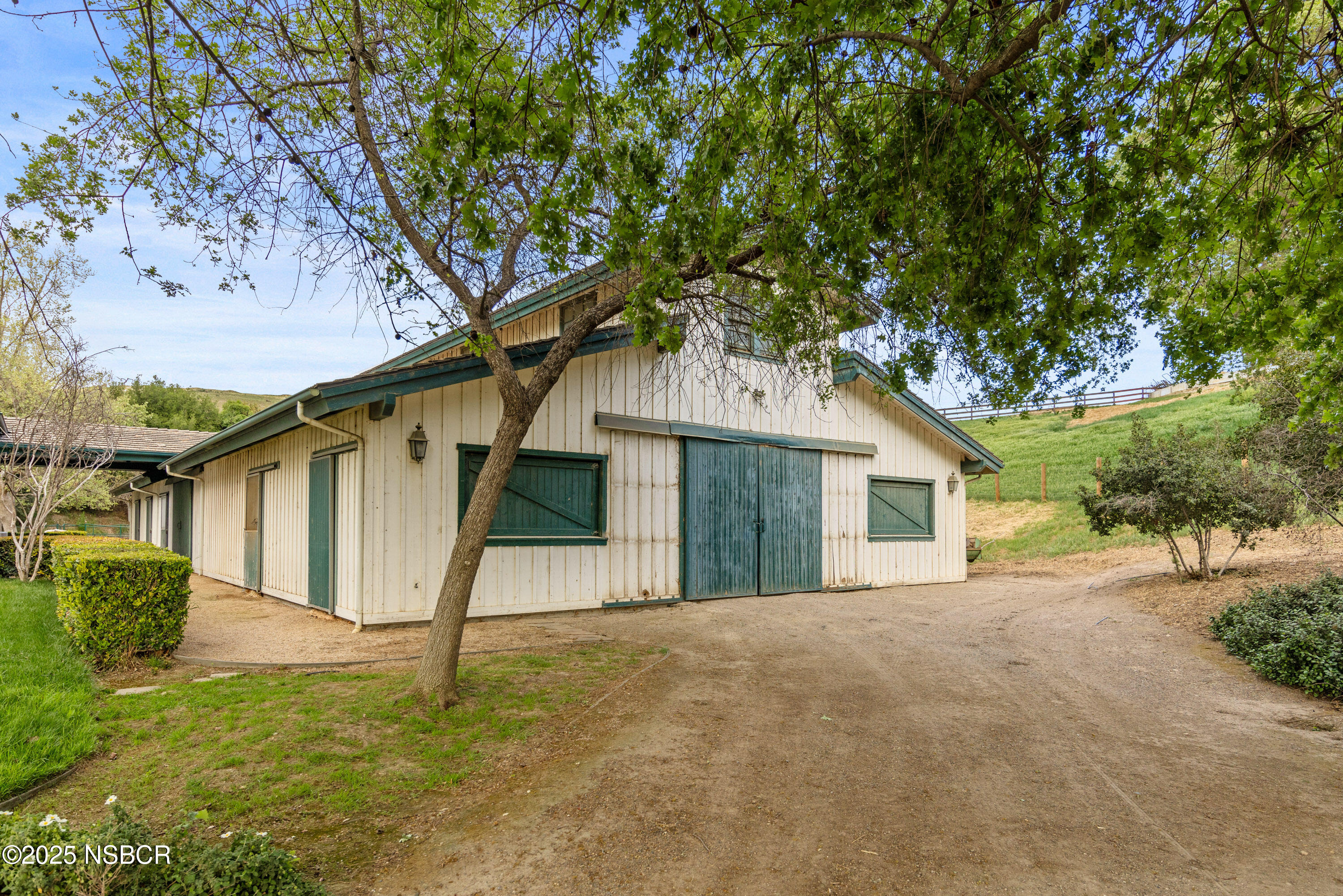 Los Olivos, California 93441, United States, 3 Bedrooms Bedrooms, ,5 BathroomsBathrooms,Residential,Active,237705