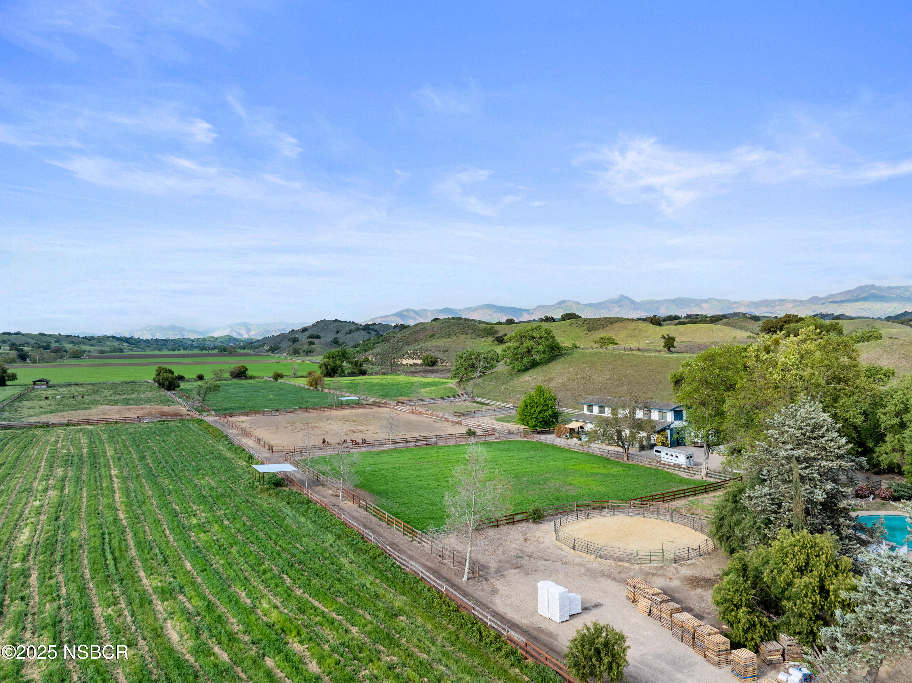 Los Olivos, California 93441, United States, 3 Bedrooms Bedrooms, ,5 BathroomsBathrooms,Residential,Active,237705