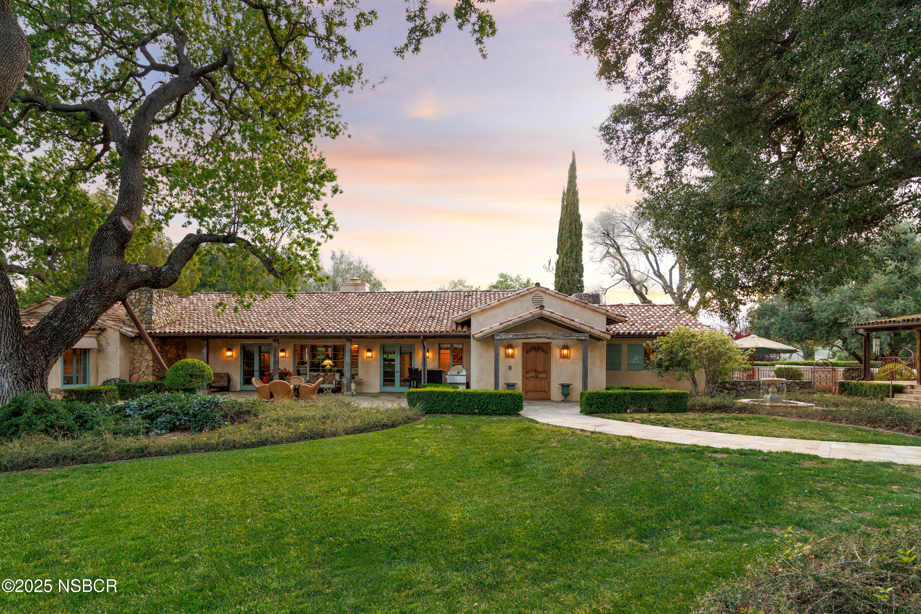 Los Olivos, California 93441, United States, 3 Bedrooms Bedrooms, ,5 BathroomsBathrooms,Residential,Active,237705