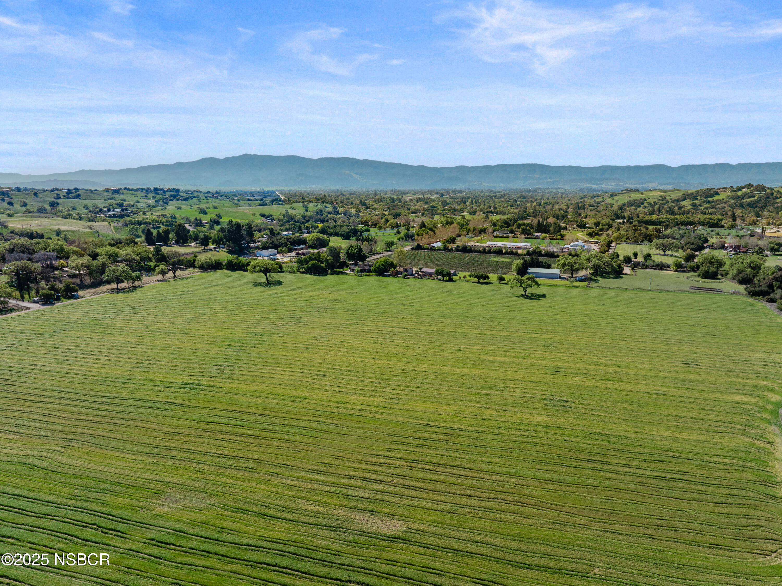 Los Olivos, California 93441, United States, 3 Bedrooms Bedrooms, ,5 BathroomsBathrooms,Residential,Active,237705