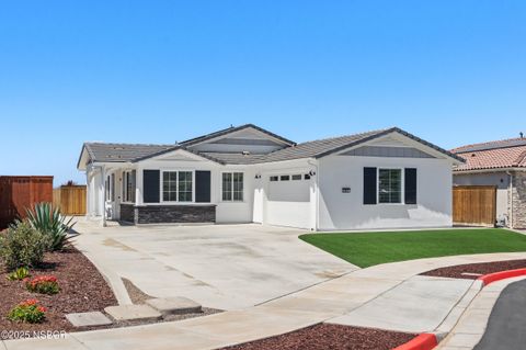 Photo of 5807 Foxglove Court, Santa Maria, CA 93455 (MLS # 25001736)
