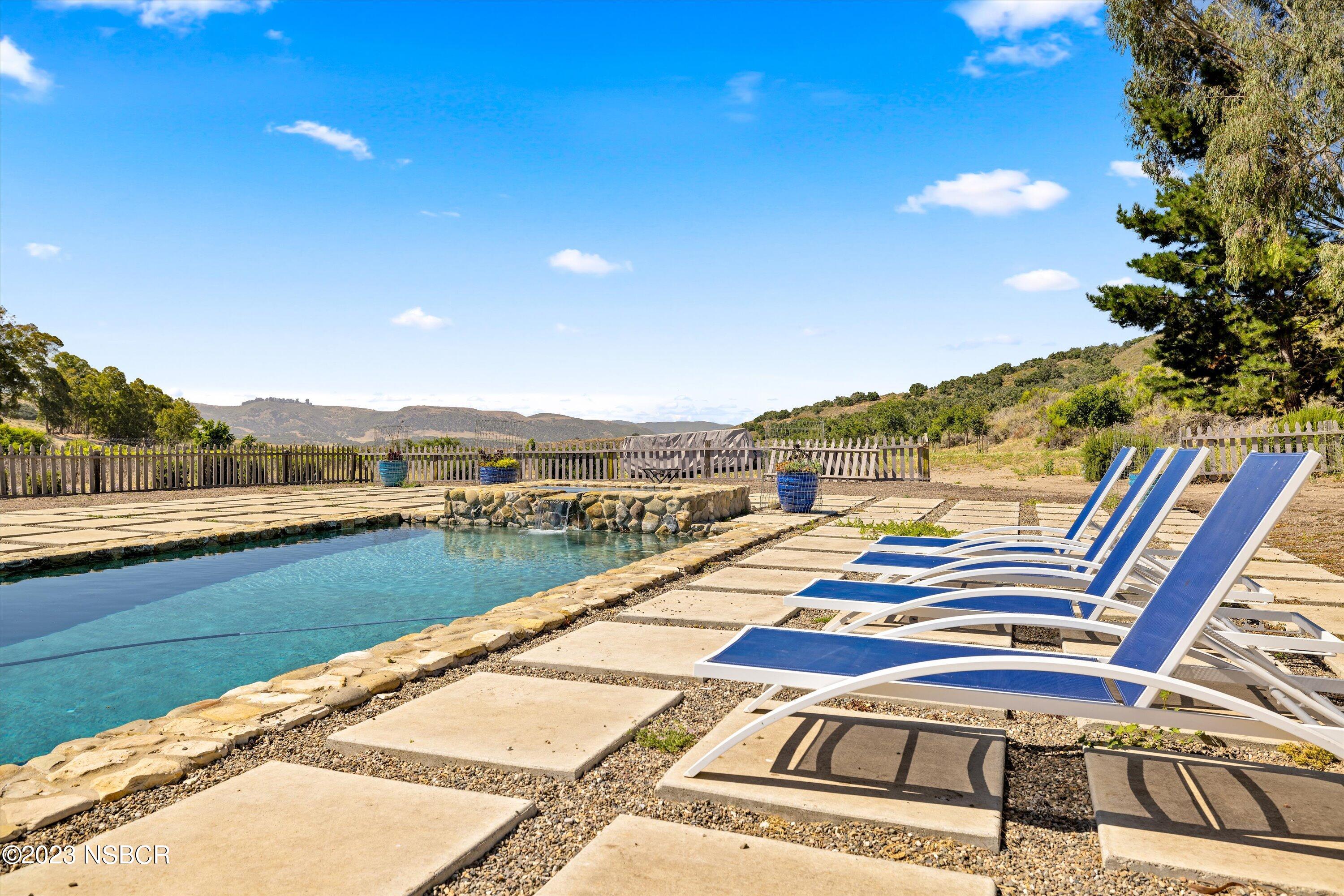 Lompoc, California 93436, United States, 3 Bedrooms Bedrooms, ,2 BathroomsBathrooms,Residential,Active,71315