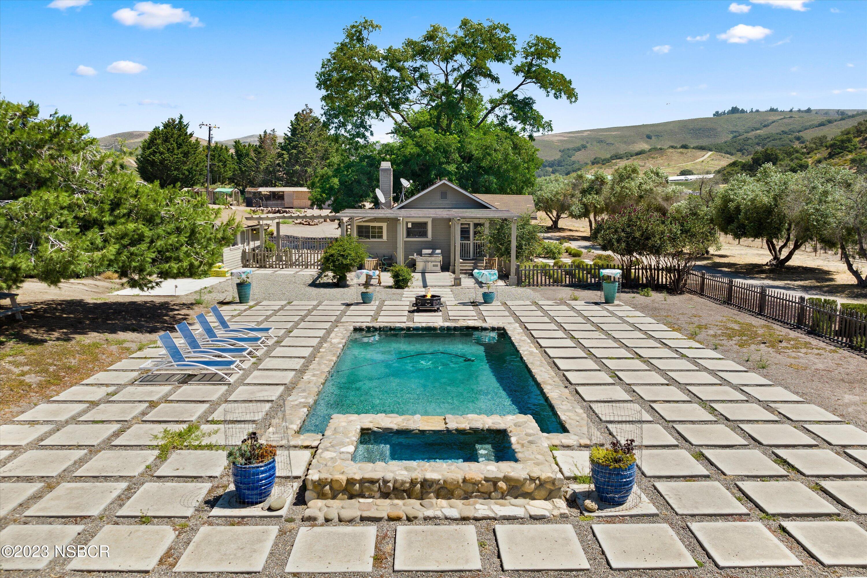 Lompoc, California 93436, United States, 3 Bedrooms Bedrooms, ,2 BathroomsBathrooms,Residential,Active,71315