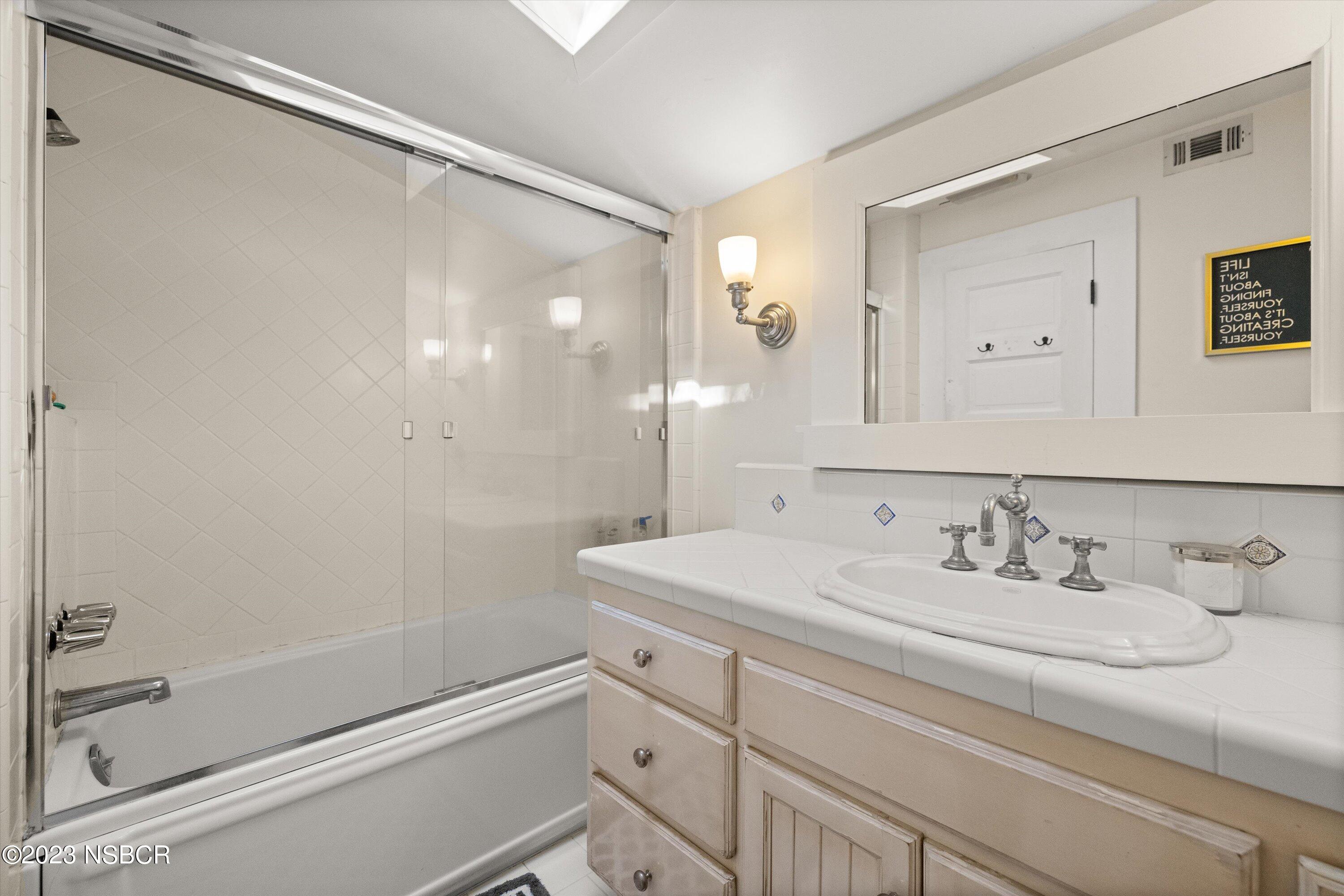 Lompoc, California 93436, United States, 3 Bedrooms Bedrooms, ,2 BathroomsBathrooms,Residential,Active,71315