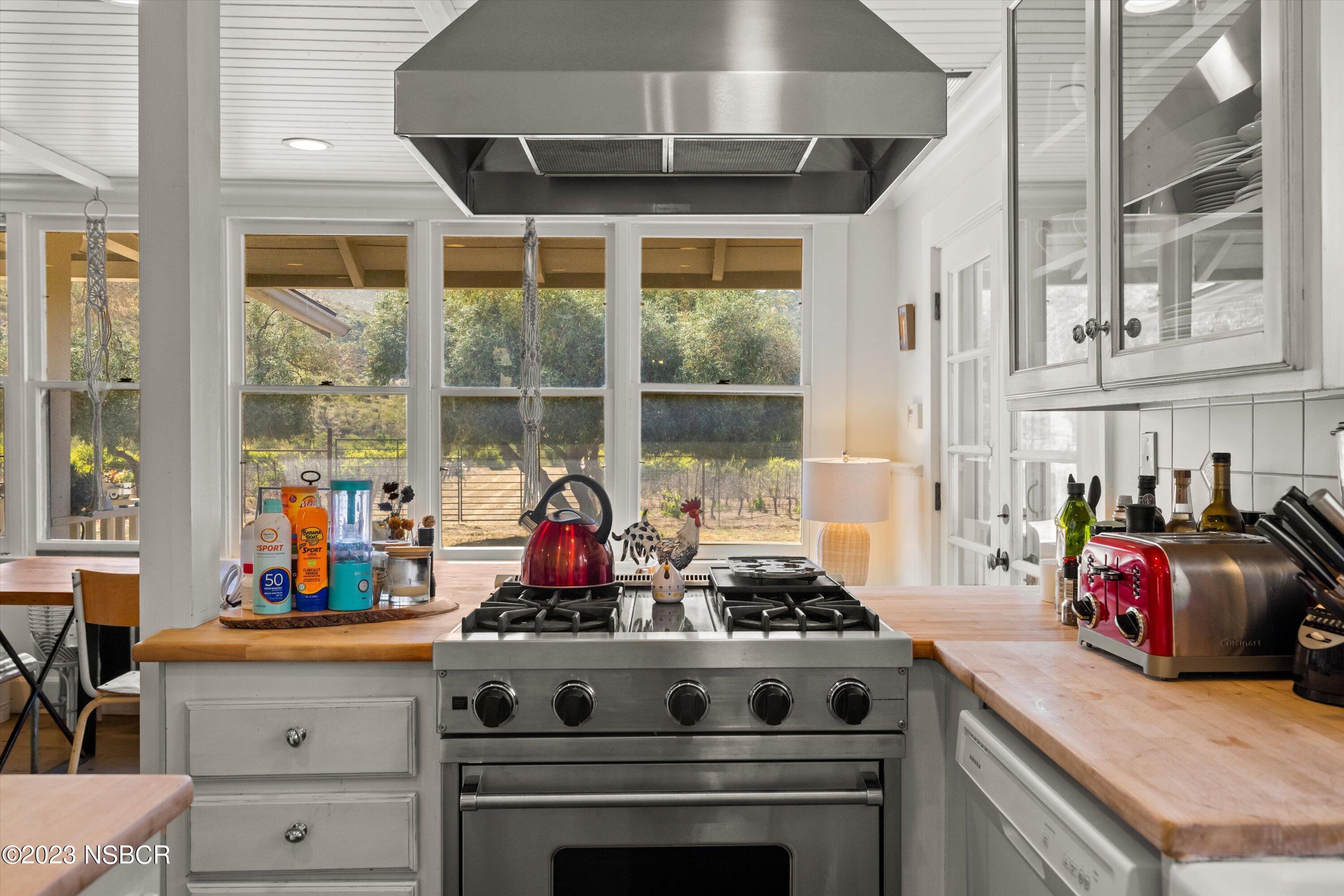 Lompoc, California 93436, United States, 3 Bedrooms Bedrooms, ,2 BathroomsBathrooms,Residential,Active,71315