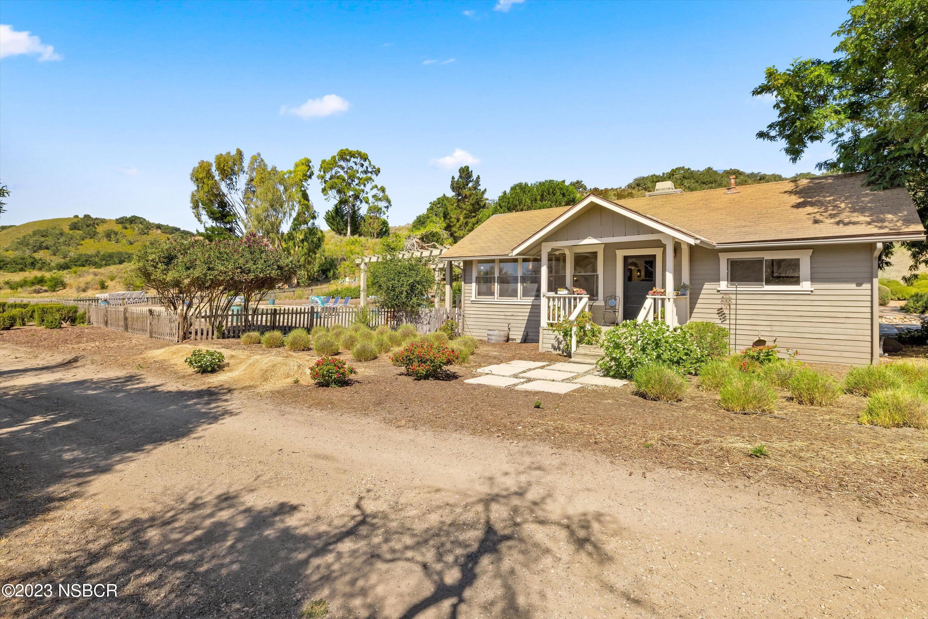 Lompoc, California 93436, United States, 3 Bedrooms Bedrooms, ,2 BathroomsBathrooms,Residential,Active,71315