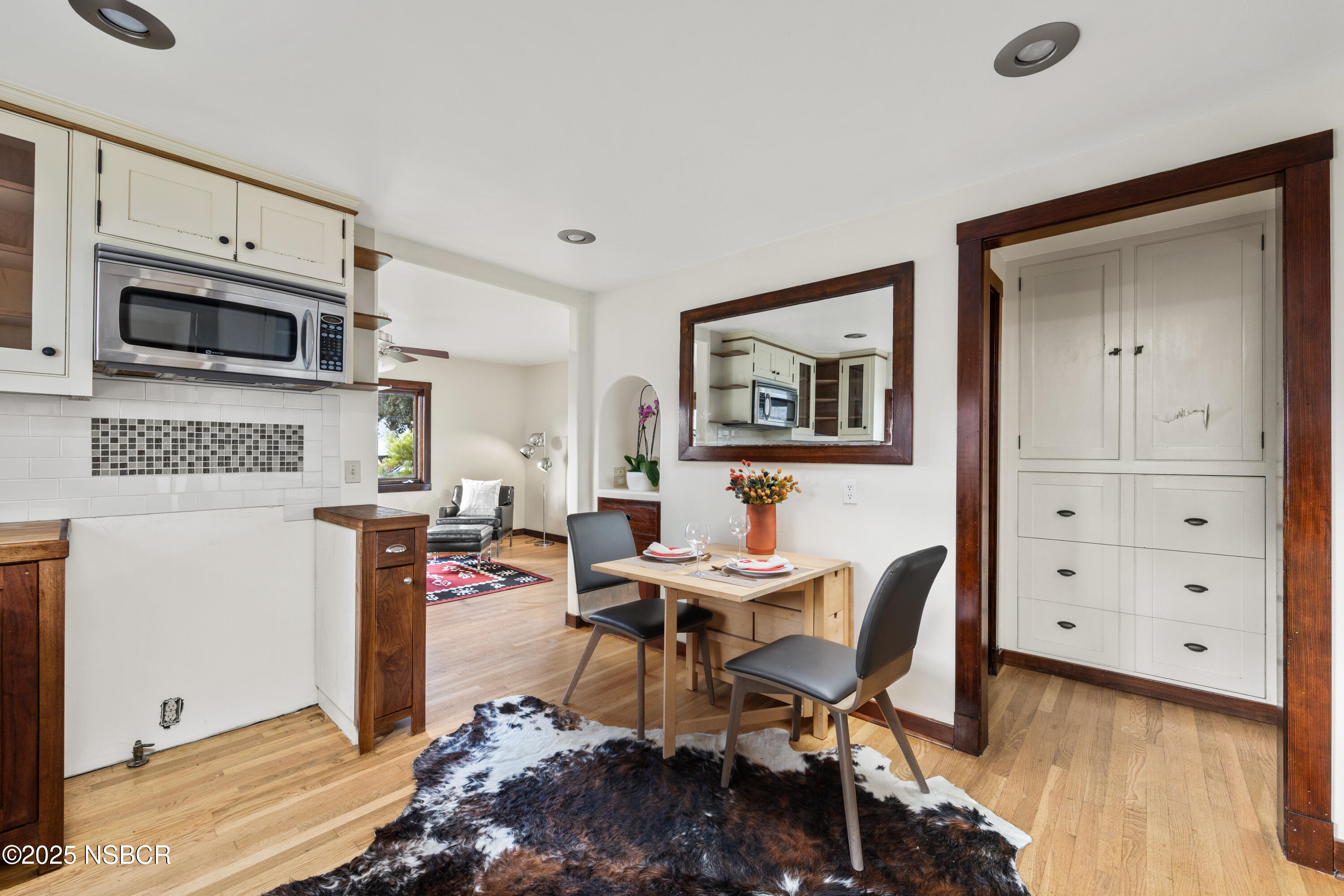 Solvang, California 93463, United States, 2 Bedrooms Bedrooms, ,1 BathroomBathrooms,Residential,Active,247482