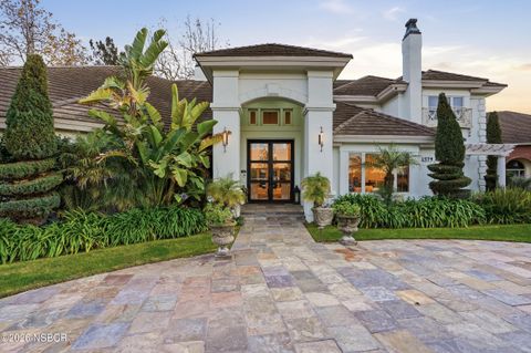 Photo of 4379 Foxburrow Court, Santa Maria, CA 93455 (MLS # 26000353)