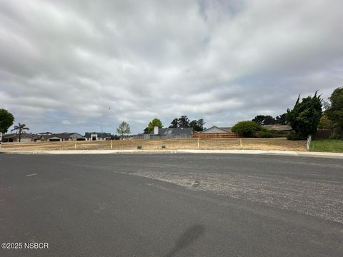 MLS: 25000878