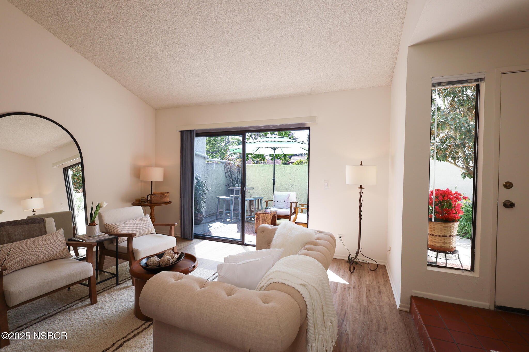 2051 Cliff Drive 09