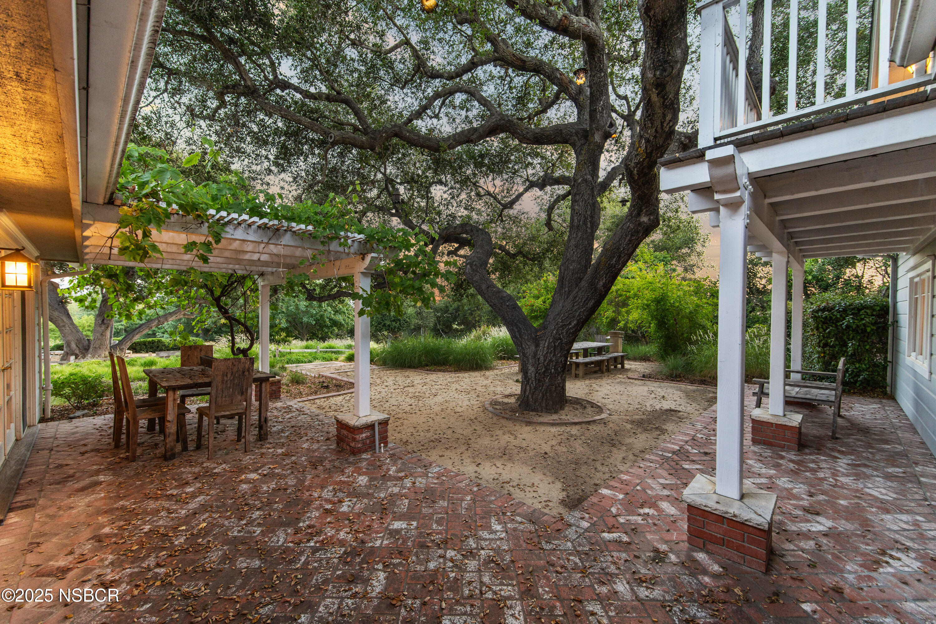 Solvang, California 93463, United States, 5 Bedrooms Bedrooms, ,4 BathroomsBathrooms,Residential,Active,165846