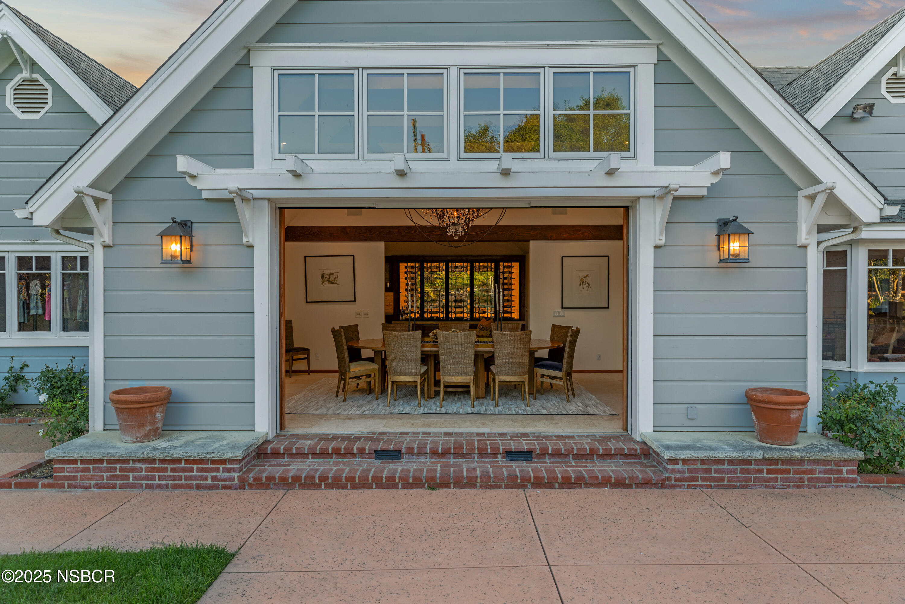 Solvang, California 93463, United States, 5 Bedrooms Bedrooms, ,4 BathroomsBathrooms,Residential,Active,165846