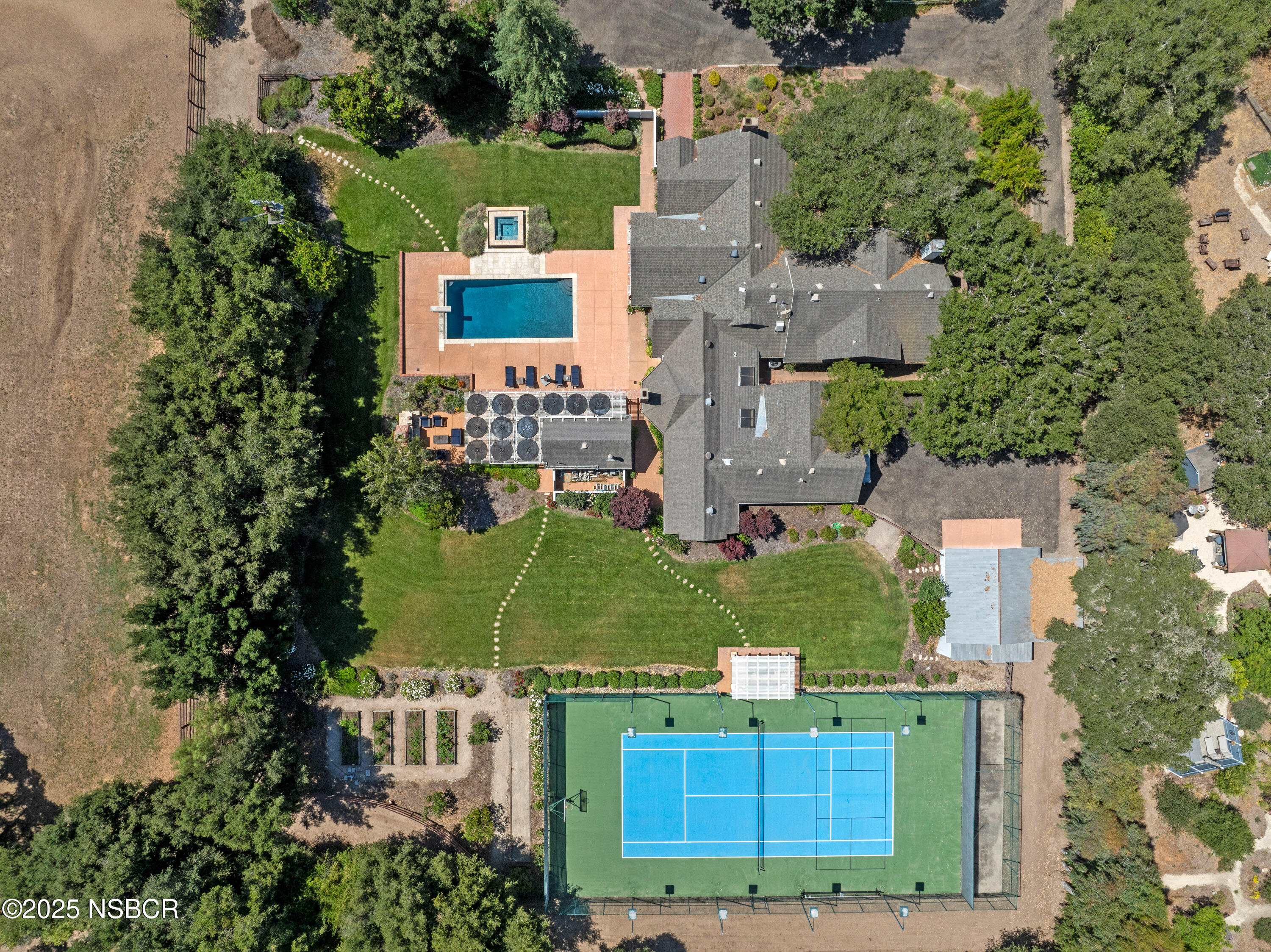 Solvang, California 93463, United States, 5 Bedrooms Bedrooms, ,4 BathroomsBathrooms,Residential,Active,165846