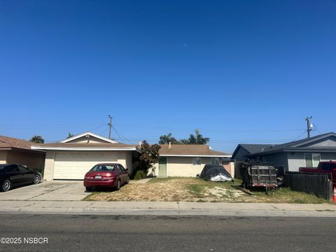 Photo of 1662 Oxford Avenue, Santa Maria, CA 93454 (MLS # 25000976) Photo of 1662 Oxford Avenue, Santa Maria, CA 93454 (MLS # 25000976)