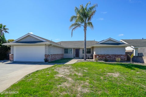 Photo of 208 E Birch Avenue, Lompoc, CA 93436 (MLS # 26001854)