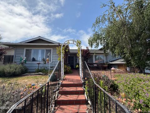 Photo of 836 Clemens Way, Lompoc, CA 93436 (MLS # 26000815)