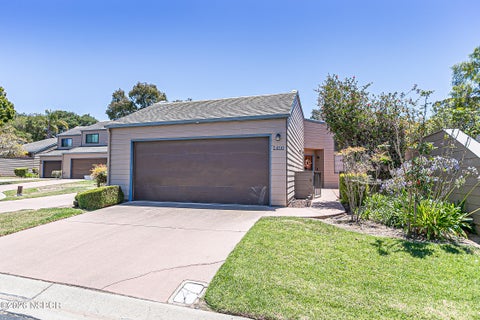 Photo of 1460 Oakridge Park Road, Santa Maria, CA 93455 (MLS # 26001378)