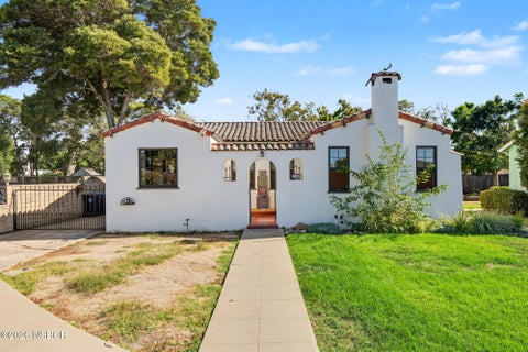 Photo of 144 Palm Court Drive, Santa Maria, CA 93454 (MLS # 26001741)