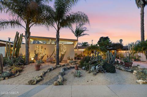 Photo of 829 E Fesler Street, Santa Maria, CA 93454 (MLS # 26000783)