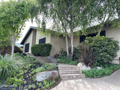 Photo of 641 University Drive, Lompoc, CA 93436 (MLS # 26001449)