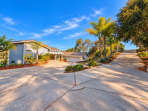 Photo of 6055 Quail Court, Santa Maria, CA 93455 (MLS # 26002029)