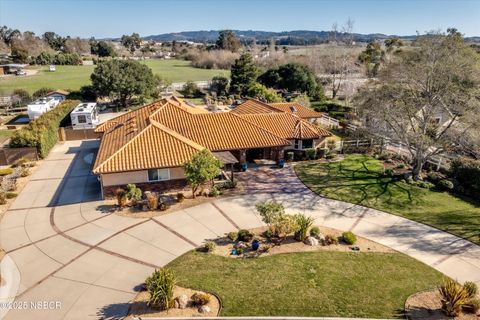 Photo of 4828 Paint Horse Trail, Santa Maria, CA 93455 (MLS # 26000971)