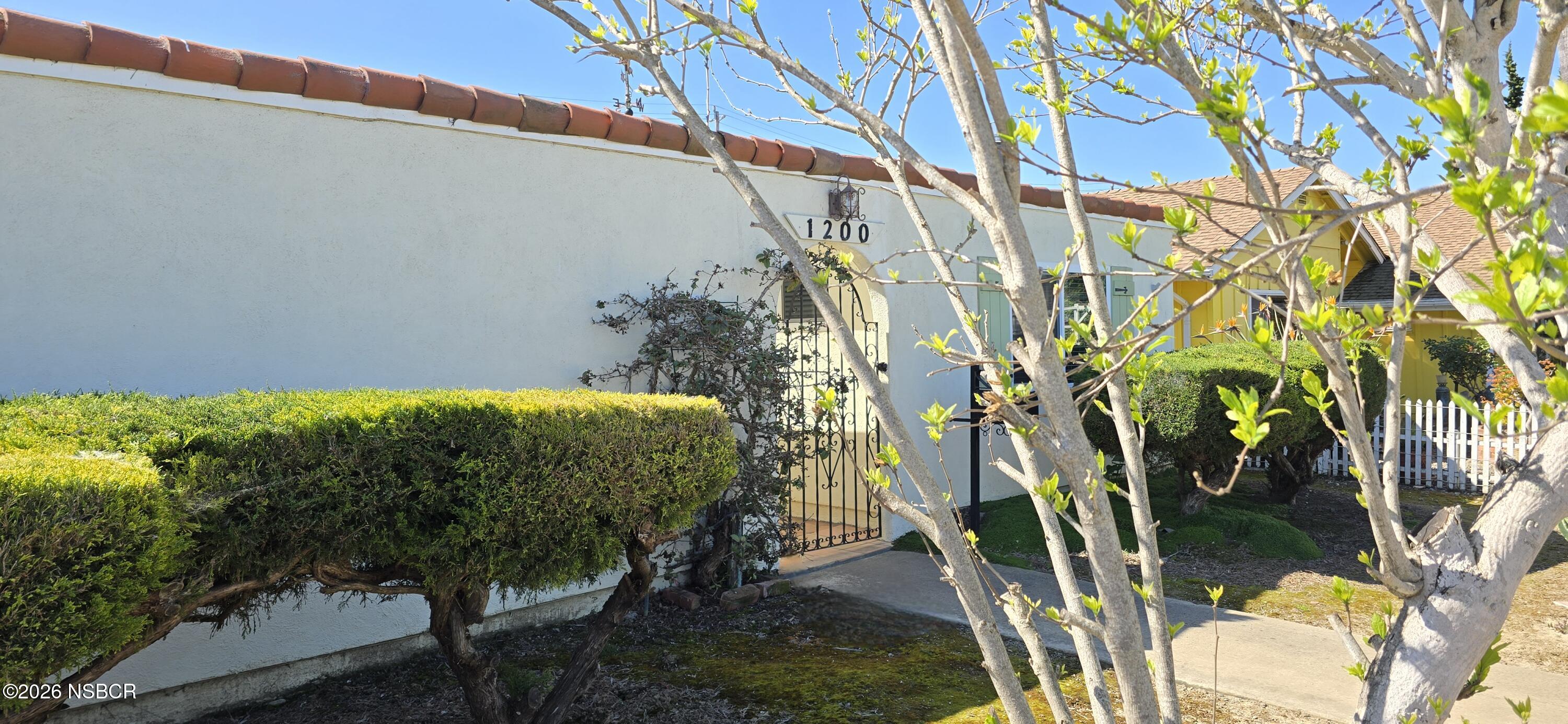 1200 Peach Avenue