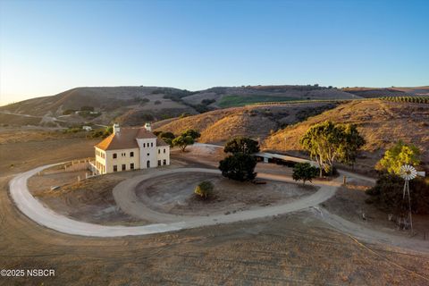 Photo of 4375 Sweeney Road, Lompoc, CA 93436 (MLS # 25002159)