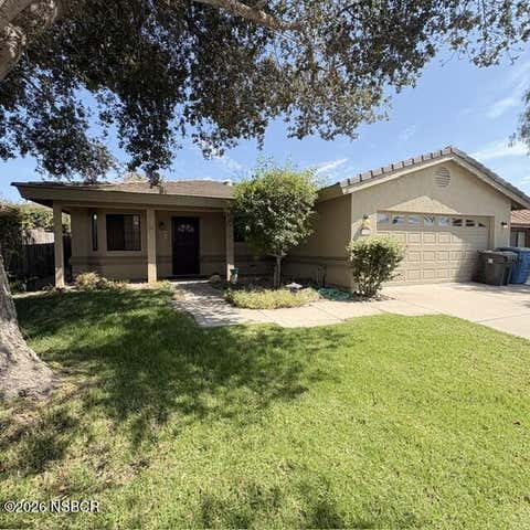 Photo of 1115 Kathryn Way, Santa Maria, CA 93454 (MLS # 26001627)