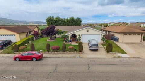 Photo of 921 N Z Street, Lompoc, CA 93436 (MLS # 26000710)