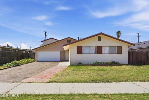 Photo of 316 E Orchard Street, Santa Maria, CA 93454 (MLS # 26001367)