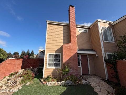 Photo of 2414 Village Green GRN, Santa Maria, CA 93455 (MLS # 26001991)