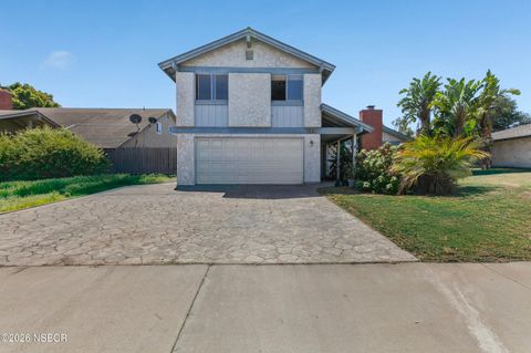 Photo of 440 Roble Street, Santa Maria, CA 93454 (MLS # 26000717)