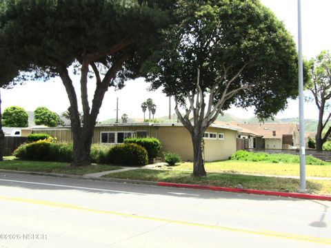 Photo of 900 E College Avenue, Lompoc, CA 93436 (MLS # 26000859)