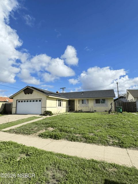 Photo of 1860 N Miller Street, Santa Maria, CA 93454 (MLS # 26000399)