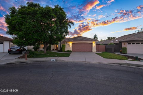 Photo of 2549 Augusta Court, Santa Maria, CA 93455 (MLS # 26001850)